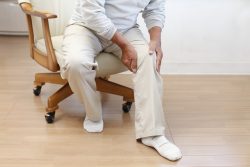 Киста Беккера под коленом: симптомы, как лечить