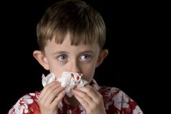 Носовое кровотечение у ребенка: причины и лечение