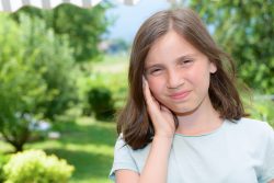 Острый гнойный отит среднего уха: симптомы и принципы лечения