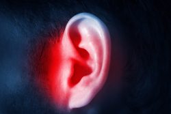 Отомикоз уха: причины, признаки, как лечить