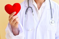 Хроническая ревматическая болезнь сердца: причины, признаки, принципы лечения